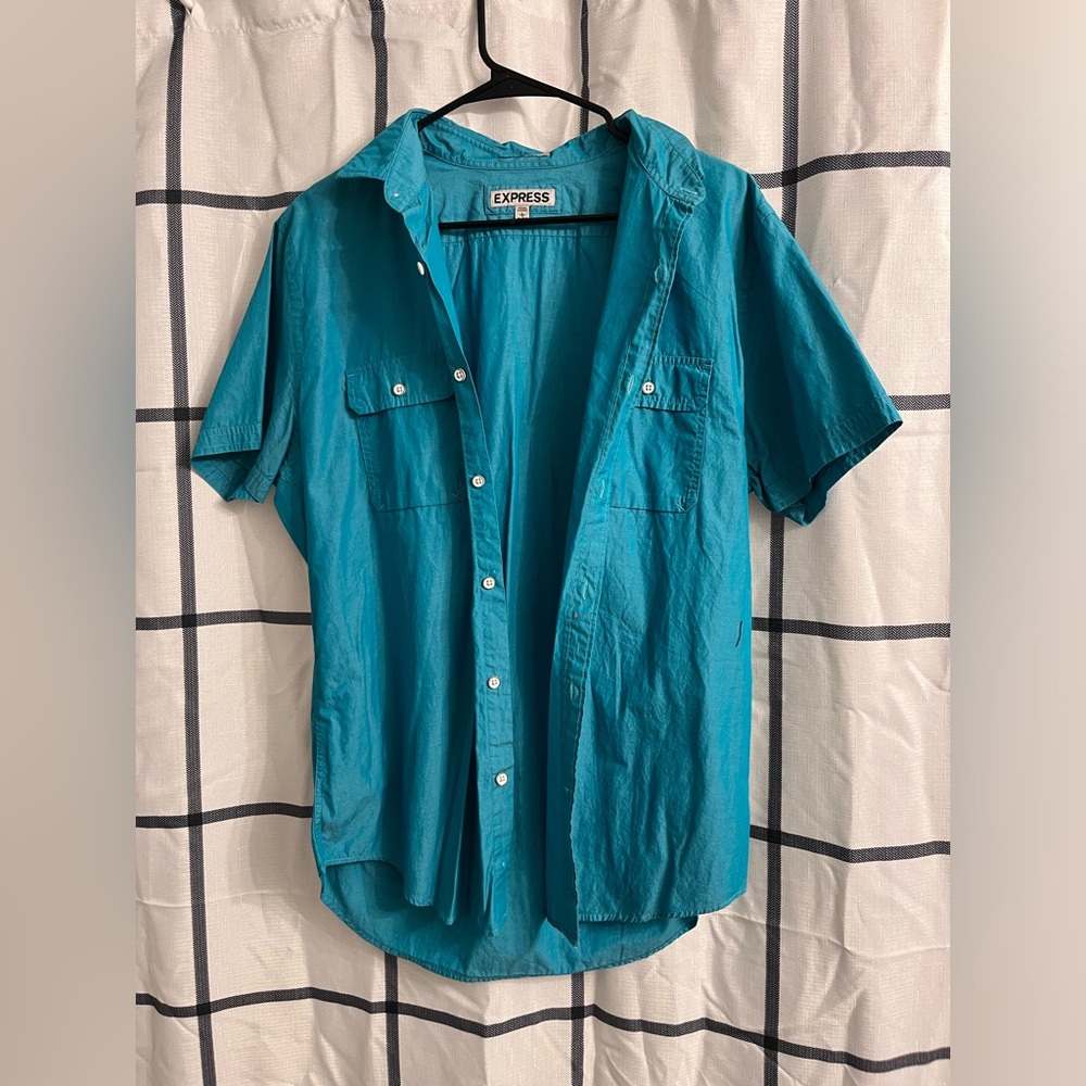Bundle of 2 short sleeve button down shirts blue and red
